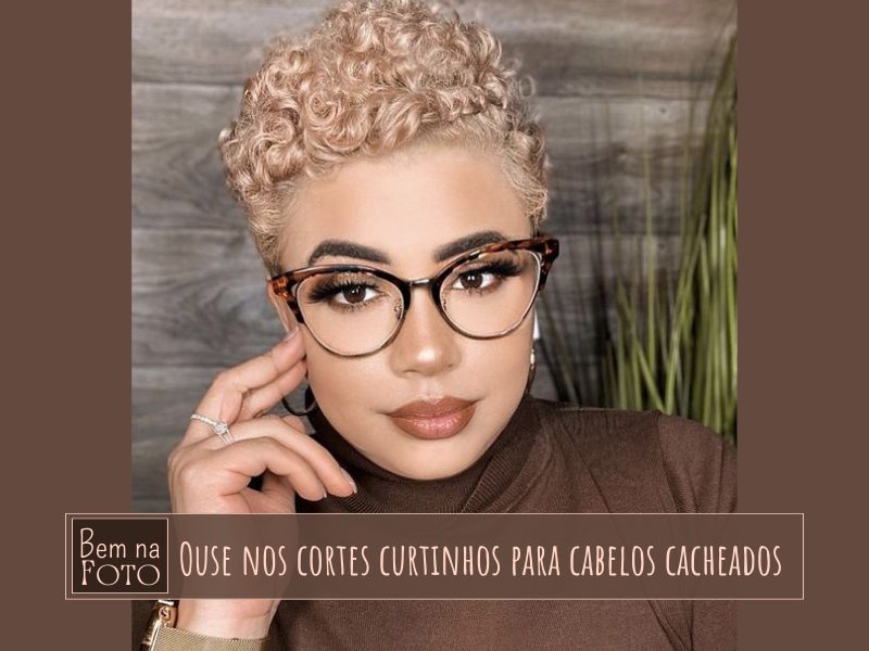 Bem na Foto: Ouse nos cortes curtinhos para cabelos cacheados