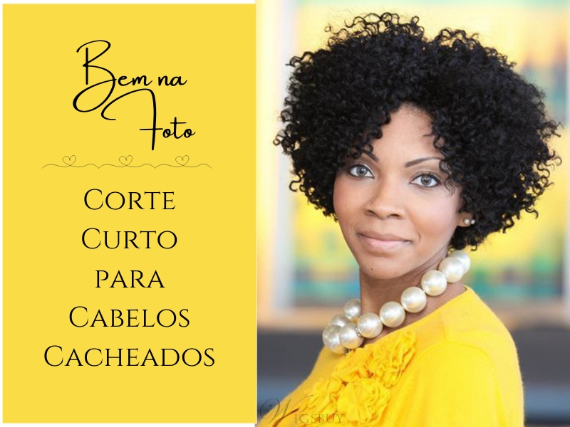 Bem na Foto: Corte curto para cabelos cacheados